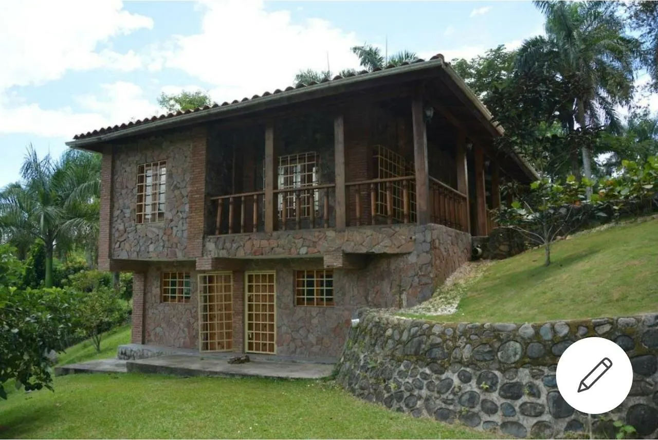 Villa AltagraciaLa Finquita Rd别墅